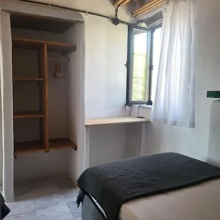 Stone House With Pool ムーラ