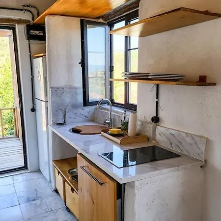 Stone House With Pool * ムーラ