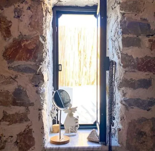 Сasa de vacaciones Stone House With Pool *