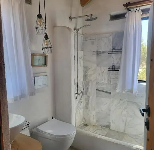 Stone House With Pool Сasa de vacaciones *