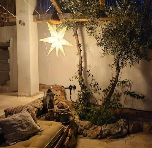 Сasa de vacaciones Stone House With Pool *